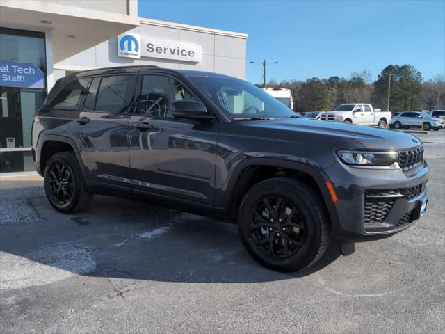 2026 Jeep Grand Cherokee GRAND CHEROKEE LAREDO ALTITUDE 4X4