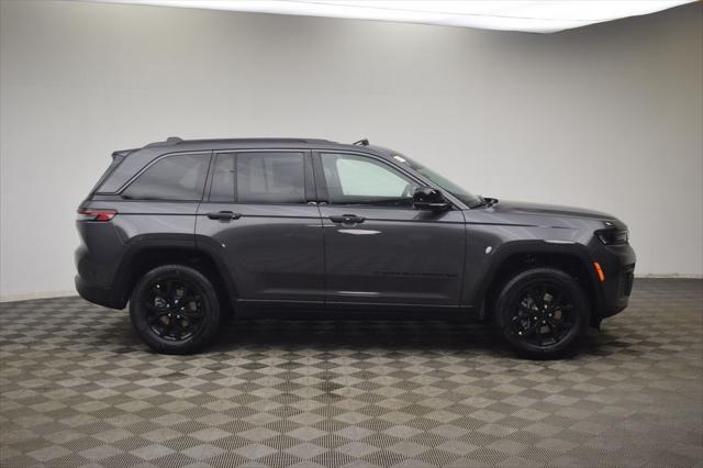 2026 Jeep Grand Cherokee GRAND CHEROKEE LAREDO ALTITUDE 4X4