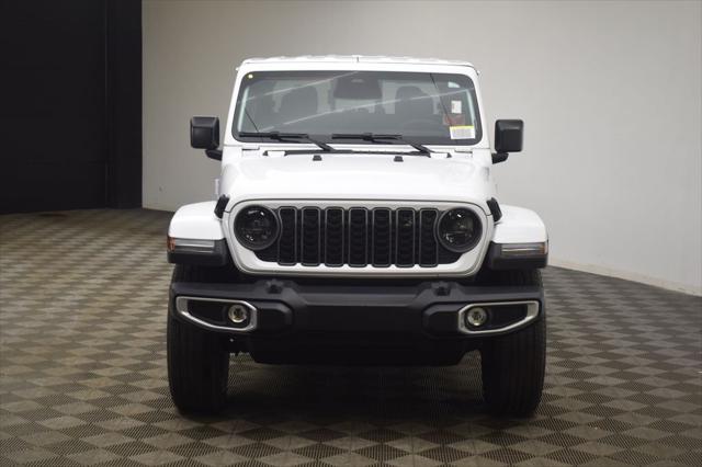 2026 Jeep Gladiator GLADIATOR SAHARA 4X4