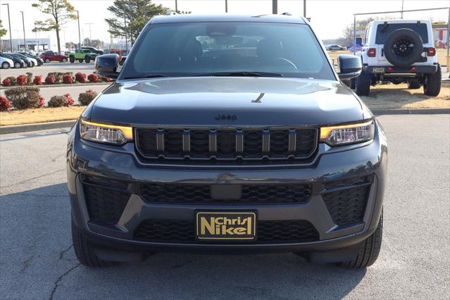 2026 Jeep Grand Cherokee GRAND CHEROKEE LAREDO ALTITUDE 4X4