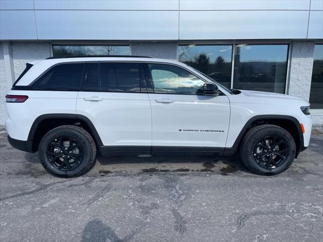 2026 Jeep Grand Cherokee GRAND CHEROKEE LAREDO ALTITUDE 4X4 2026 Jeep Grand Cherokee GRAND CHEROKEE LAREDO ALTITUDE 4X4