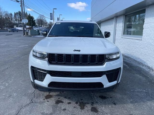 2026 Jeep Grand Cherokee GRAND CHEROKEE LAREDO ALTITUDE 4X4 2026 Jeep Grand Cherokee GRAND CHEROKEE LAREDO ALTITUDE 4X4