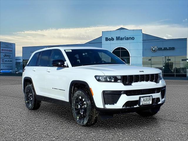 2026 Jeep Grand Cherokee GRAND CHEROKEE LAREDO ALTITUDE 4X4