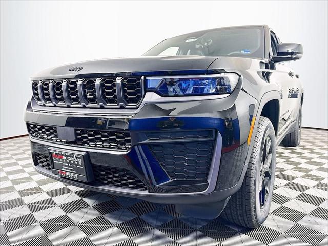 2026 Jeep Grand Cherokee GRAND CHEROKEE LAREDO ALTITUDE 4X4 2026 Jeep Grand Cherokee GRAND CHEROKEE LAREDO ALTITUDE 4X4