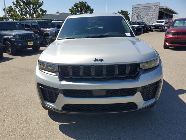 2026 Jeep Grand Cherokee Altitude 4x2