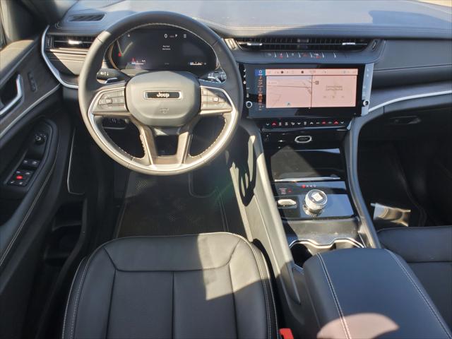2026 Jeep Grand Cherokee Altitude 4x2