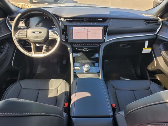 2026 Jeep Grand Cherokee Altitude 4x2