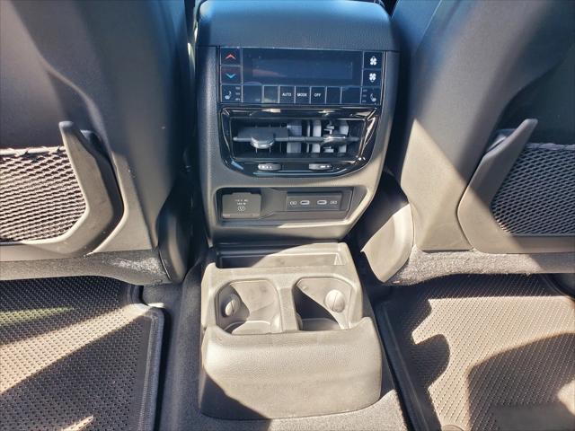 2026 Jeep Grand Cherokee Altitude 4x2