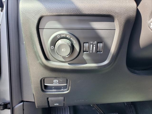 2026 Jeep Grand Cherokee Altitude 4x2