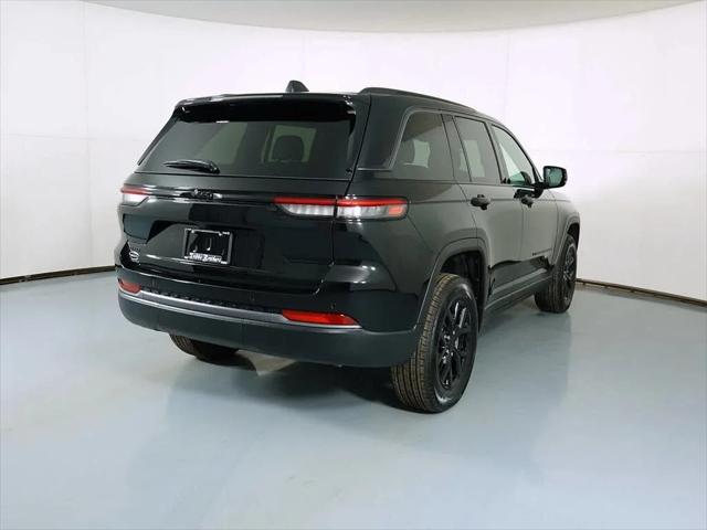 2026 Jeep Grand Cherokee GRAND CHEROKEE LAREDO ALTITUDE 4X4 2026 Jeep Grand Cherokee GRAND CHEROKEE LAREDO ALTITUDE 4X4