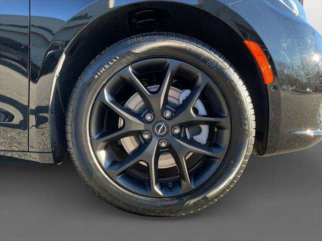 2026 Chrysler Pacifica Select AWD