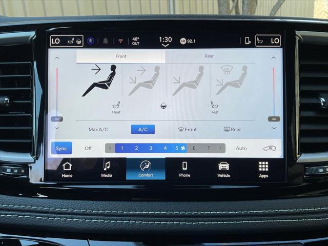 2026 Chrysler Pacifica Select AWD