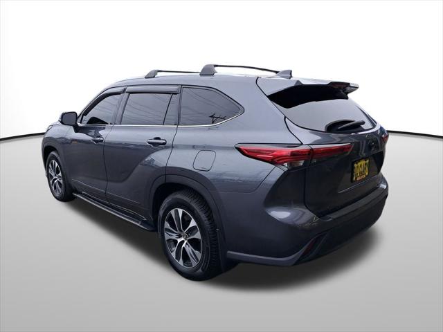 2020 Toyota Highlander XLE 2020 Toyota Highlander XLE