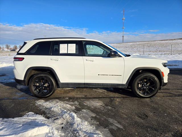 2024 Jeep Grand Cherokee Altitude 4x4 2024 Jeep Grand Cherokee Altitude 4x4