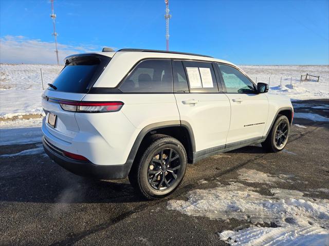 2024 Jeep Grand Cherokee Altitude 4x4 2024 Jeep Grand Cherokee Altitude 4x4