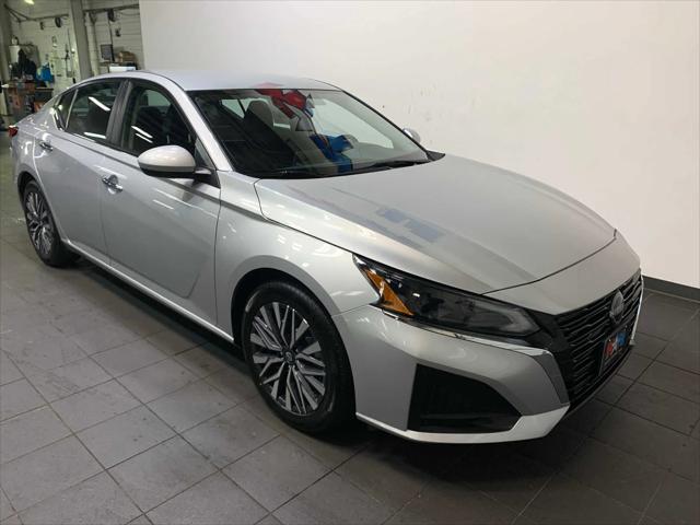 2023 Nissan Altima SV FWD