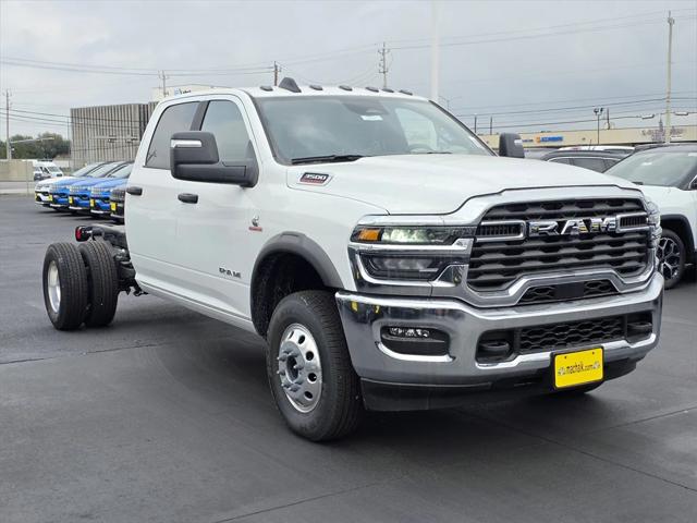 2025 RAM Ram 3500 Chassis Cab RAM 3500 BIG HORN CREW CAB CHASSIS 4X4 60 CA 2025 RAM Ram 3500 Chassis Cab RAM 3500 BIG HORN CREW CAB CHASSIS 4X4 60 CA