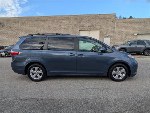 2015 Toyota Sienna LE 8 Passenger 2015 Toyota Sienna LE 8 Passenger