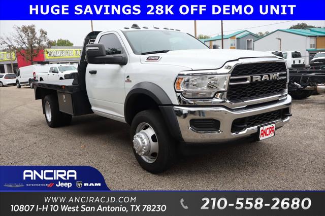 2024 RAM Ram 5500 Chassis Cab RAM 5500 TRADESMAN CHASSIS REGULAR CAB 4X4 84 CA 2024 RAM Ram 5500 Chassis Cab RAM 5500 TRADESMAN CHASSIS REGULAR CAB 4X4 84 CA