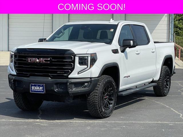2023 GMC Sierra 1500 4WD Crew Cab Short Box AT4X