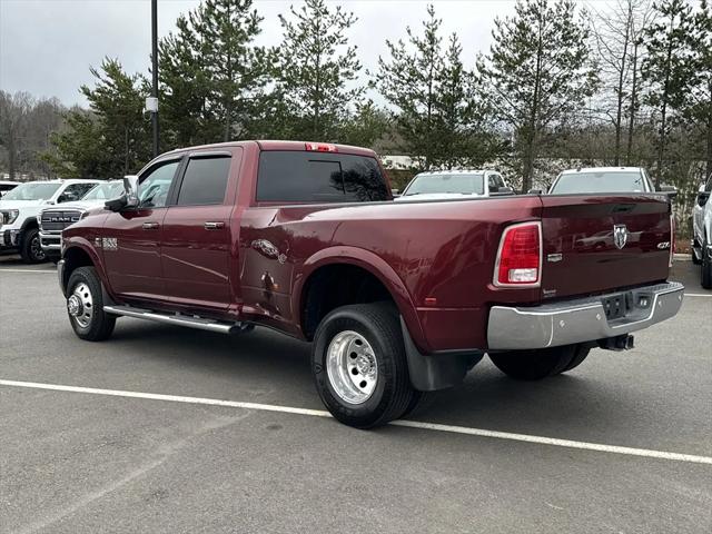 2018 RAM 3500 Laramie Crew Cab 4x4 8 Box