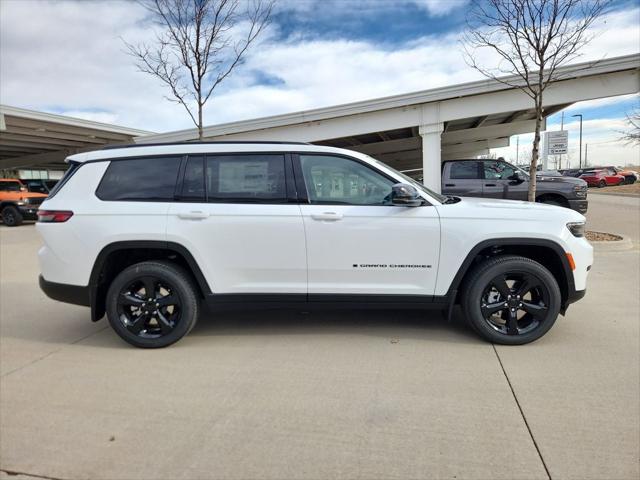 2025 Jeep Grand Cherokee GRAND CHEROKEE L ALTITUDE X 4X4