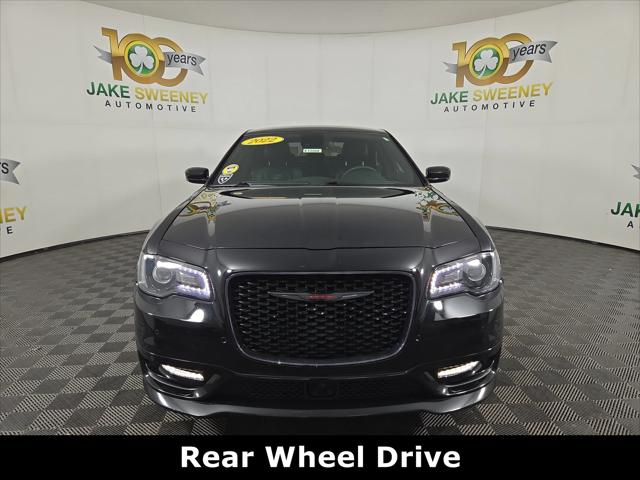 2022 Chrysler 300 S 2022 Chrysler 300 S