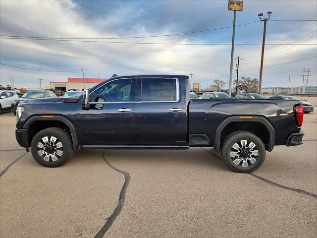 2024 GMC Sierra 2500HD 4WD Crew Cab Standard Bed Denali