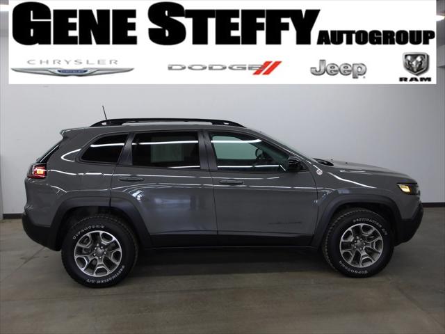 2022 Jeep Cherokee Trailhawk 4x4 2022 Jeep Cherokee Trailhawk 4x4