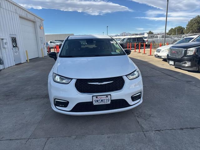 2024 Chrysler Pacifica Hybrid Select 2024 Chrysler Pacifica Hybrid Select