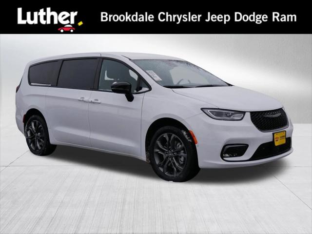 2026 Chrysler Pacifica PACIFICA SELECT AWD 2026 Chrysler Pacifica PACIFICA SELECT AWD