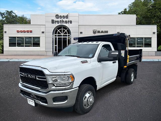 2024 RAM 3500 Chassis Tradesman/SLT