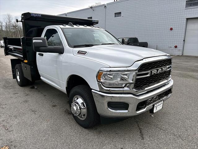 2024 RAM 3500 Chassis Tradesman/SLT