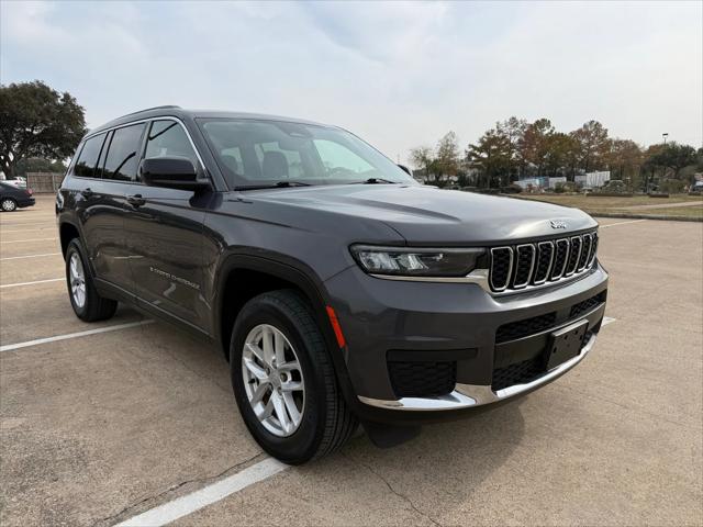 2022 Jeep Grand Cherokee L Laredo 4x2 2022 Jeep Grand Cherokee L Laredo 4x2