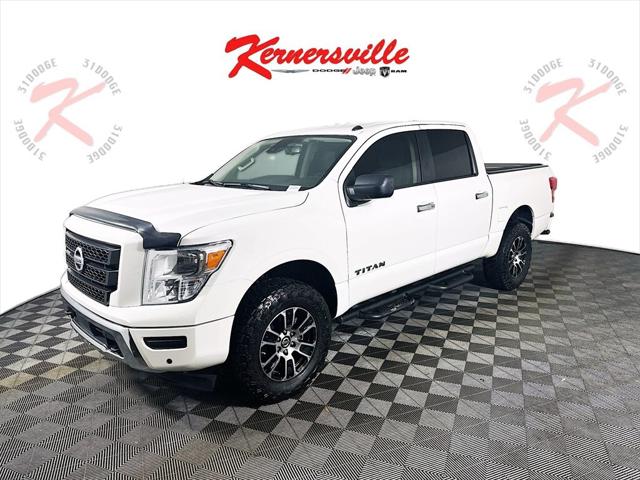 2021 Nissan TITAN Crew Cab SV 4x4