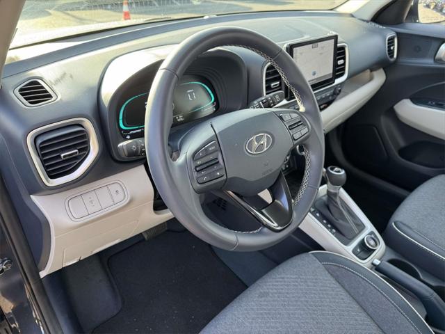 2024 Hyundai Venue Limited 2024 Hyundai Venue Limited