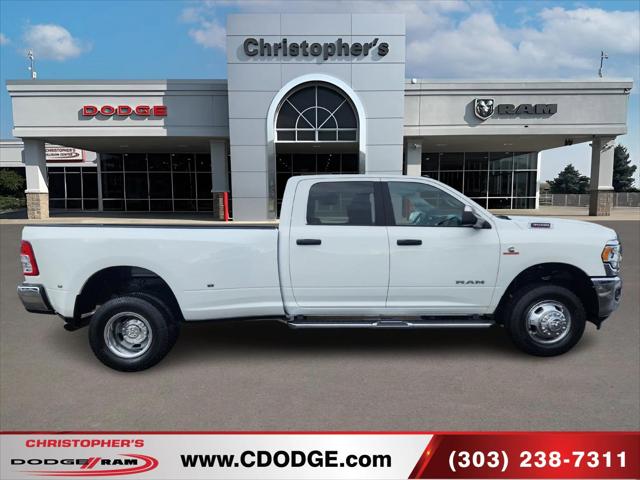 2022 RAM 3500 Big Horn Crew Cab 4x4 8 Box