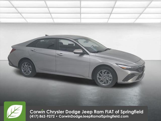 2024 Hyundai Elantra SEL 2024 Hyundai Elantra SEL