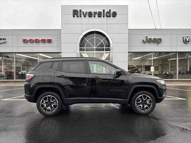 2025 Jeep Compass Trailhawk 4x4