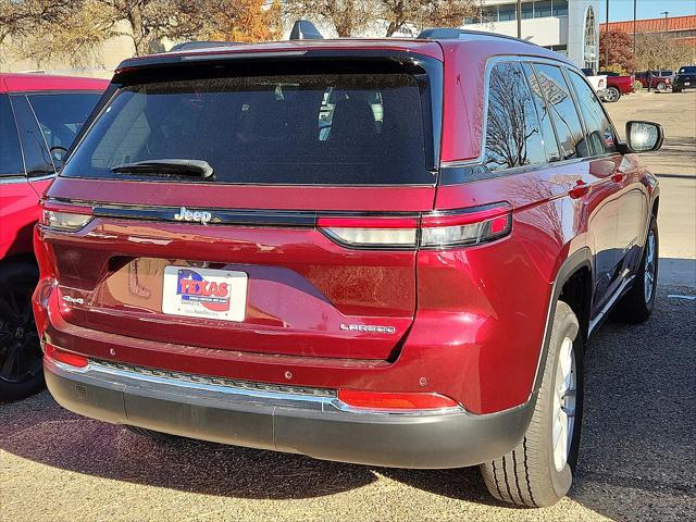 2023 Jeep Grand Cherokee Laredo 4x4