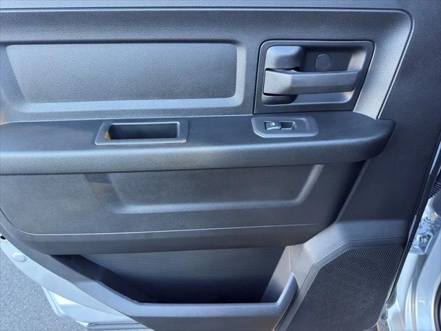 2026 Ram 3500 Tradesman Crew Cab 4x4 8' Box