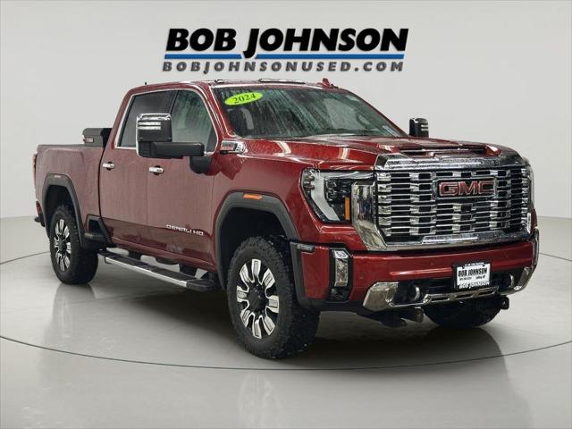 2024 GMC Sierra 2500HD 4WD Crew Cab Standard Bed Denali