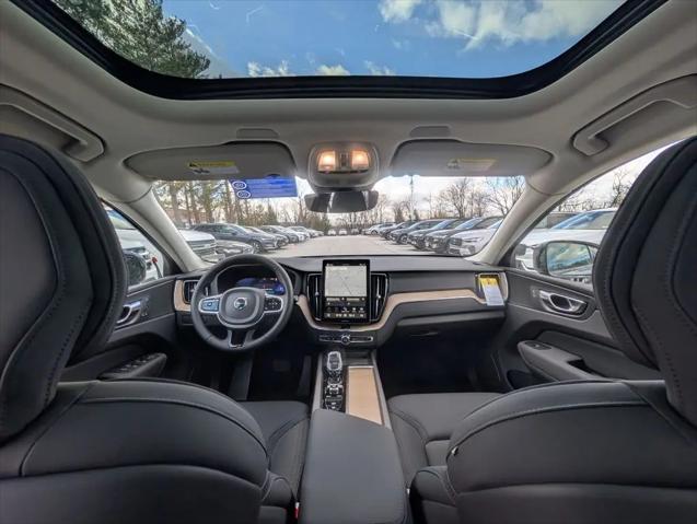 2026 Volvo XC60 B5 Plus