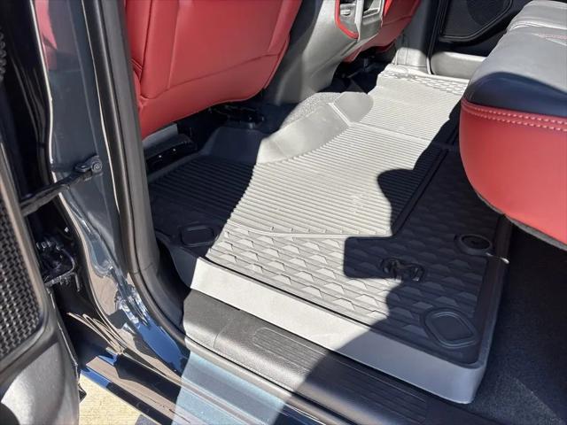 2026 Ram 1500 Rebel Crew Cab 4x4 5'7" Box