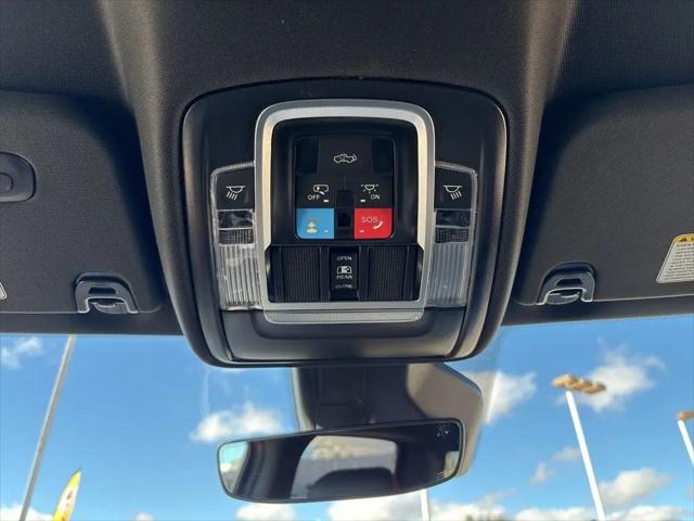 2026 Ram 1500 Rebel Crew Cab 4x4 5'7" Box