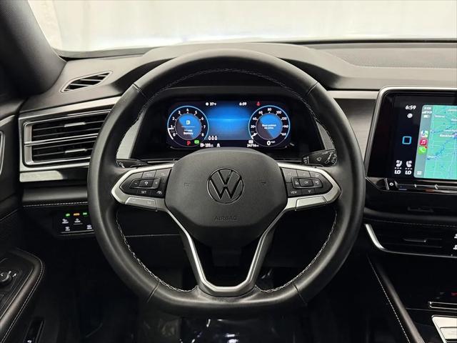 2025 Volkswagen Atlas Cross Sport 2.0T SE w/Technology