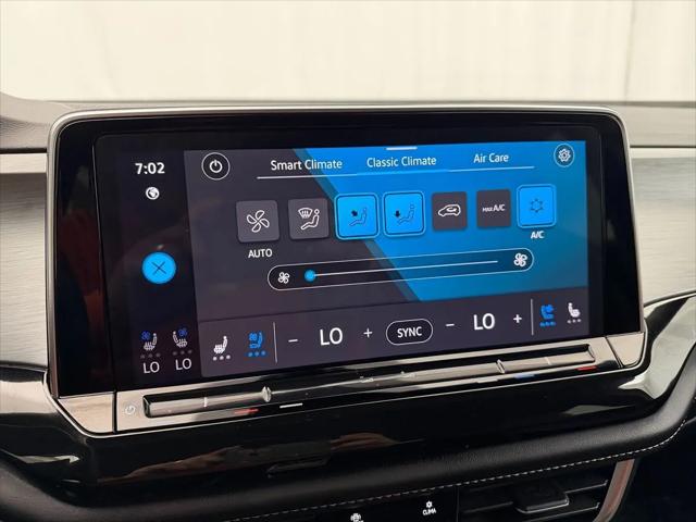 2025 Volkswagen Atlas Cross Sport 2.0T SE w/Technology