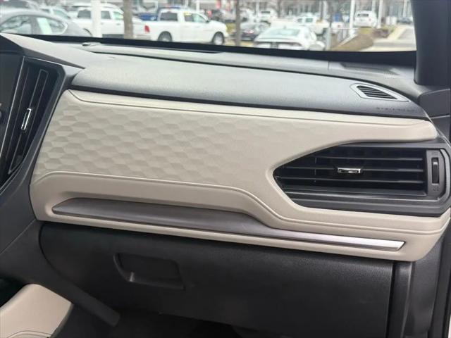 2025 Subaru Forester Base