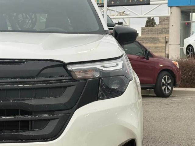 2025 Subaru Forester Base