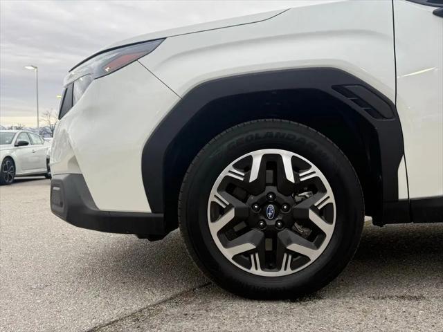 2025 Subaru Forester Base